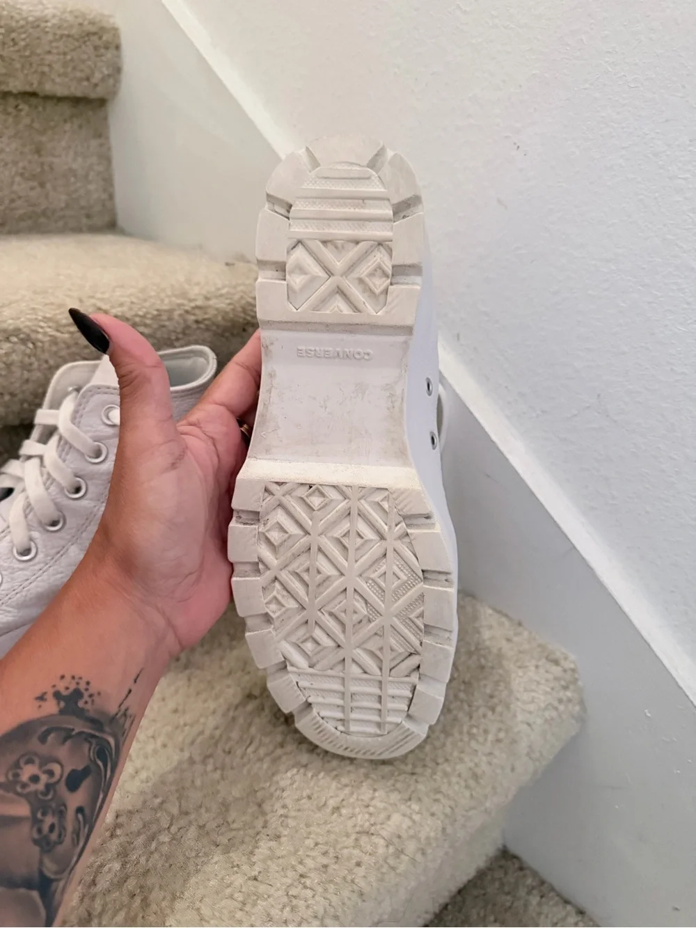 Converse White Leather High Top Lug Platform Sole 567165C Size 9 women’s